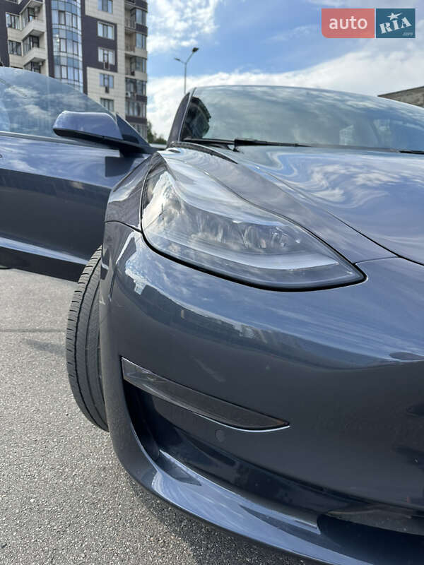 Седан Tesla Model 3 2022 в Вінниці