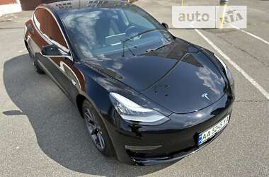 Седан Tesla Model 3 2018 в 