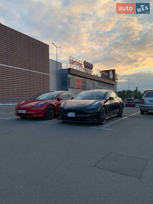 Седан Tesla Model 3 2018 в Кременчуге