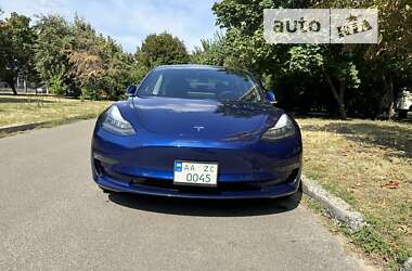 Седан Tesla Model 3 2019 в Киеве