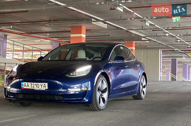 Седан Tesla Model 3 2018 в 
