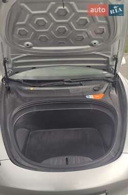 Седан Tesla Model 3 2017 в 