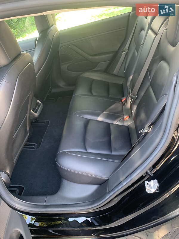 Седан Tesla Model 3 2018 в Хмельницькому