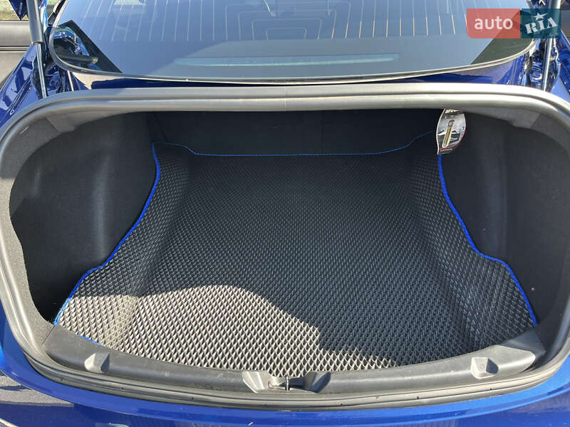 Седан Tesla Model 3 2018 в Днепре