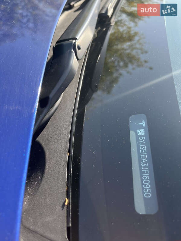 Седан Tesla Model 3 2018 в Днепре
