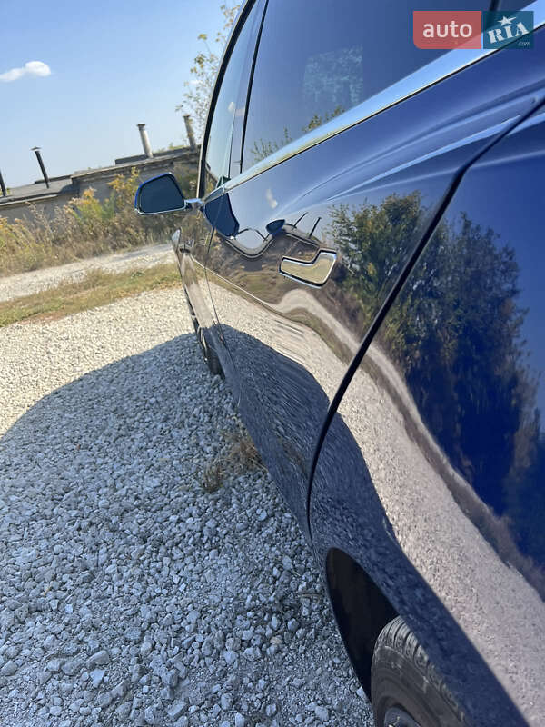 Седан Tesla Model 3 2018 в Днепре