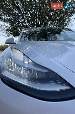 Седан Tesla Model 3 2019 в Одессе