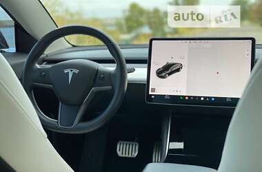 Седан Tesla Model 3 2019 в Днепре