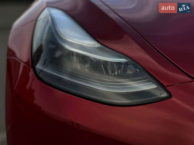 Седан Tesla Model 3 2022 в Киеве