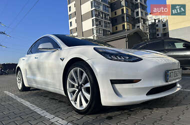 Седан Tesla Model 3 2019 в Ивано-Франковске