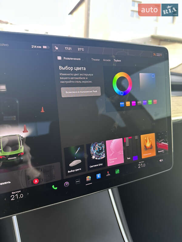 Седан Tesla Model 3 2019 в Івано-Франківську