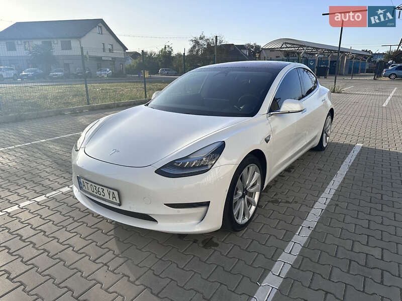 Седан Tesla Model 3 2019 в Ивано-Франковске Седан Tesla Model 3 2019 в Ивано-Франковске
