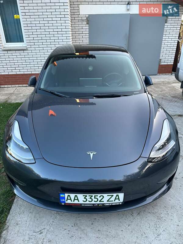 Седан Tesla Model 3 2022 в Вінниці