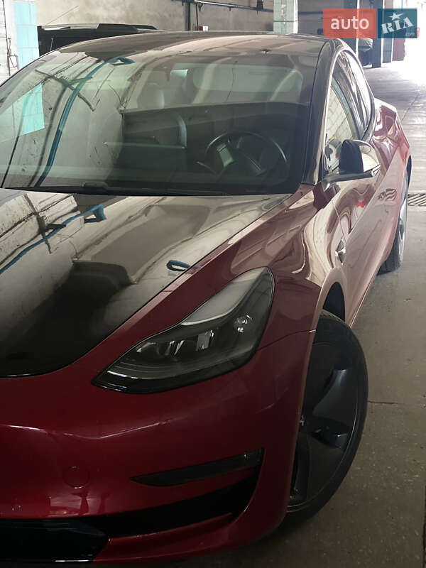 Седан Tesla Model 3 2018 в 
