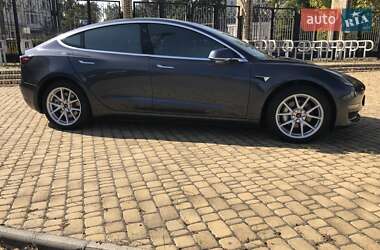 Седан Tesla Model 3 2018 в Одессе