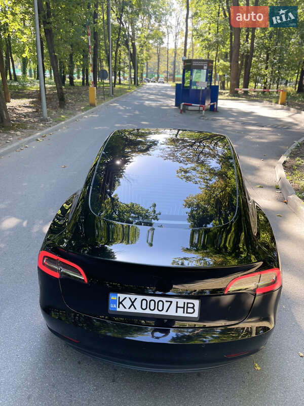 Седан Tesla Model 3 2018 в Харкові