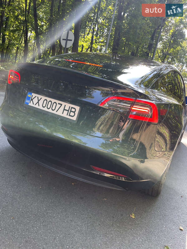 Седан Tesla Model 3 2018 в Харкові