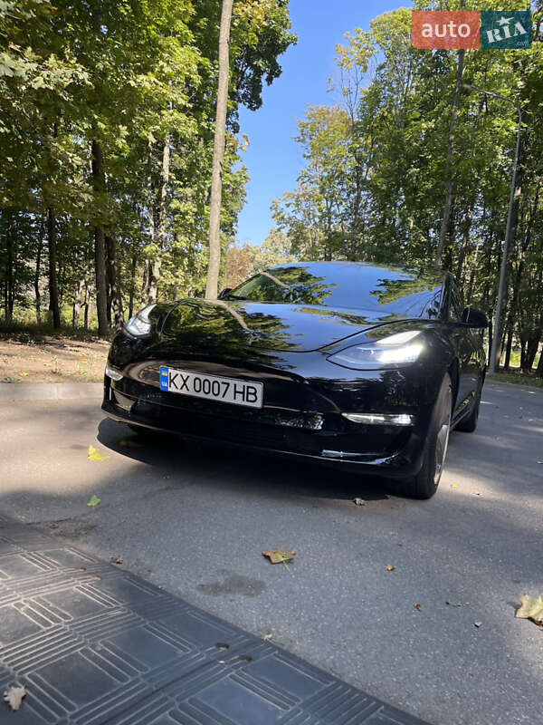 Седан Tesla Model 3 2018 в Харкові