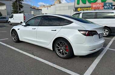 Седан Tesla Model 3 2019 в Киеве