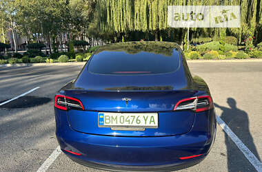 Седан Tesla Model 3 2023 в Києві