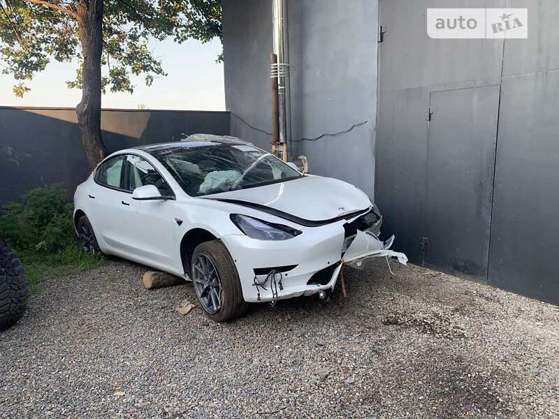 Седан Tesla Model 3 2021 в Харкові