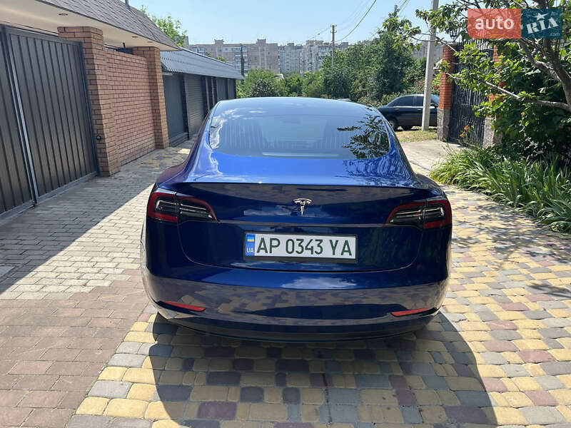 Седан Tesla Model 3 2018 в Запоріжжі
