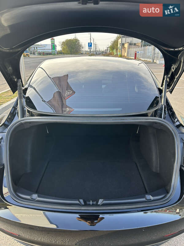 Седан Tesla Model 3 2021 в Білій Церкві
