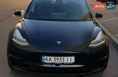 Седан Tesla Model 3 2018 в Киеве