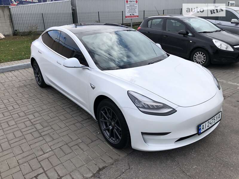 Седан Tesla Model 3 2019 в Білій Церкві