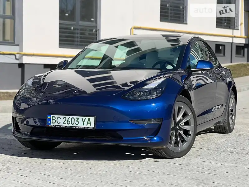 Tesla Model 3 2021