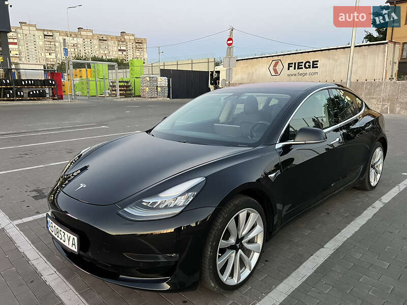 Tesla Model 3 2018