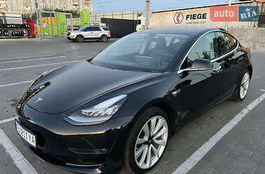 Седан Tesla Model 3 2018 в Первомайске