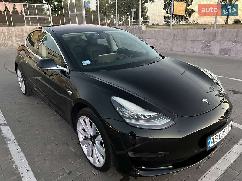 Седан Tesla Model 3 2018 в Первомайске