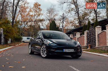 Седан Tesla Model 3 2022 в Чернівцях