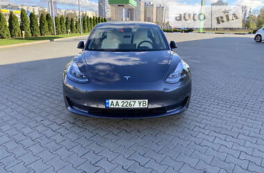 Седан Tesla Model 3 2022 в Києві
