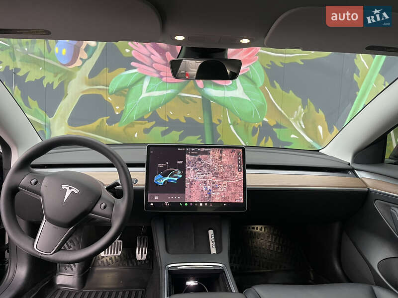 Седан Tesla Model 3 2021 в Киеве