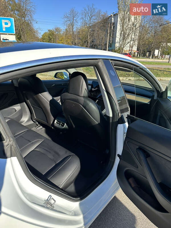 Седан Tesla Model 3 2018 в Запорожье