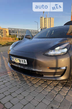Седан Tesla Model 3 2022 в Ивано-Франковске