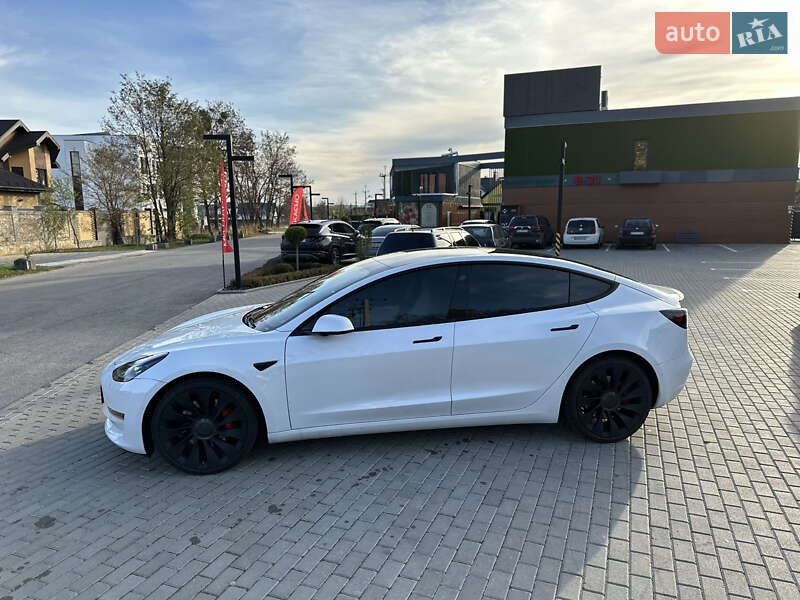 Седан Tesla Model 3 2020 в Виннице