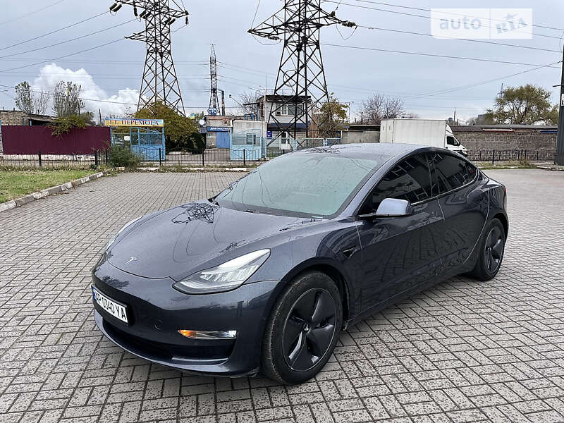 Седан Tesla Model 3 2020 в Запорожье