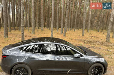 Седан Tesla Model 3 2022 в Любомле