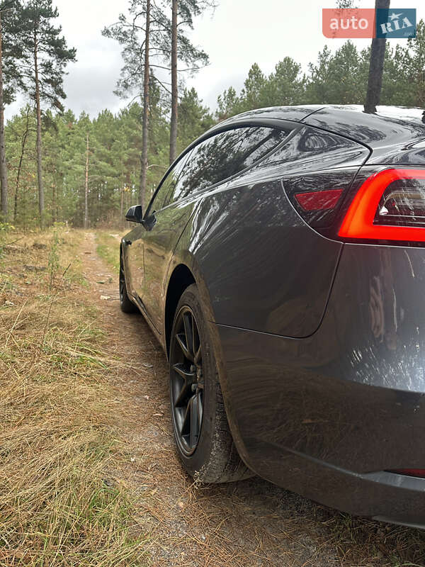 Седан Tesla Model 3 2022 в Любомлі фото 13 Седан Tesla Model 3 2022 в Любомлі