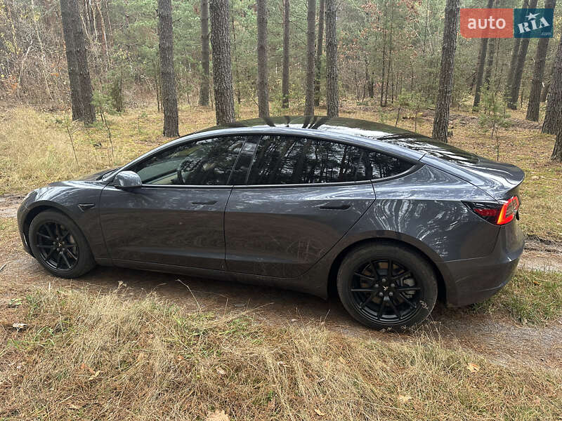 Седан Tesla Model 3 2022 в Любомлі фото 16 Седан Tesla Model 3 2022 в Любомлі