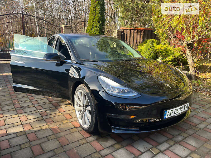 Седан Tesla Model 3 2018 в Запорожье
