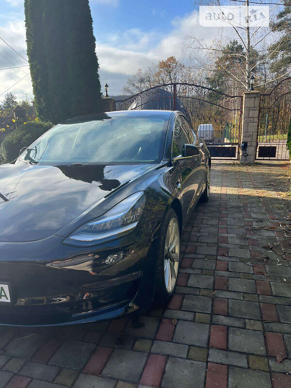Седан Tesla Model 3 2018 в Запорожье