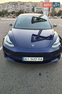 Седан Tesla Model 3 2019 в 