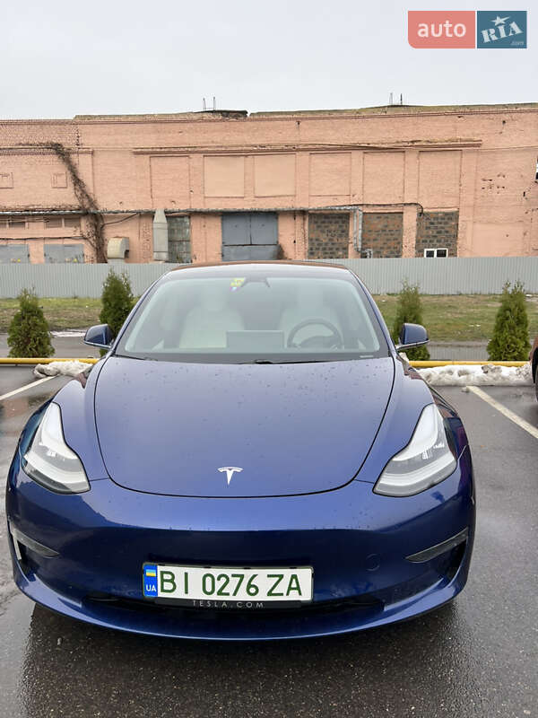 Седан Tesla Model 3 2020 в Полтаве
