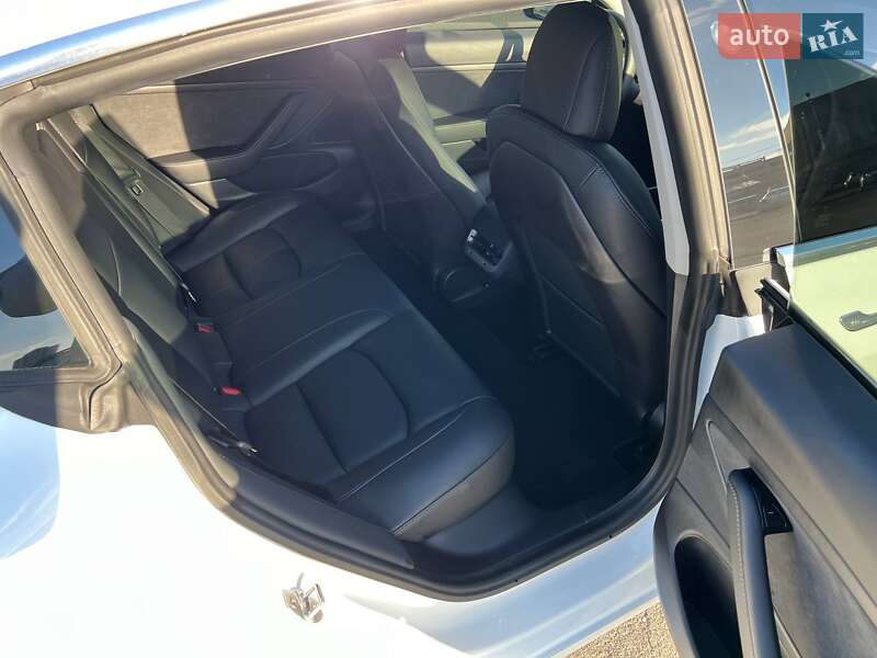 Седан Tesla Model 3 2020 в Харькове