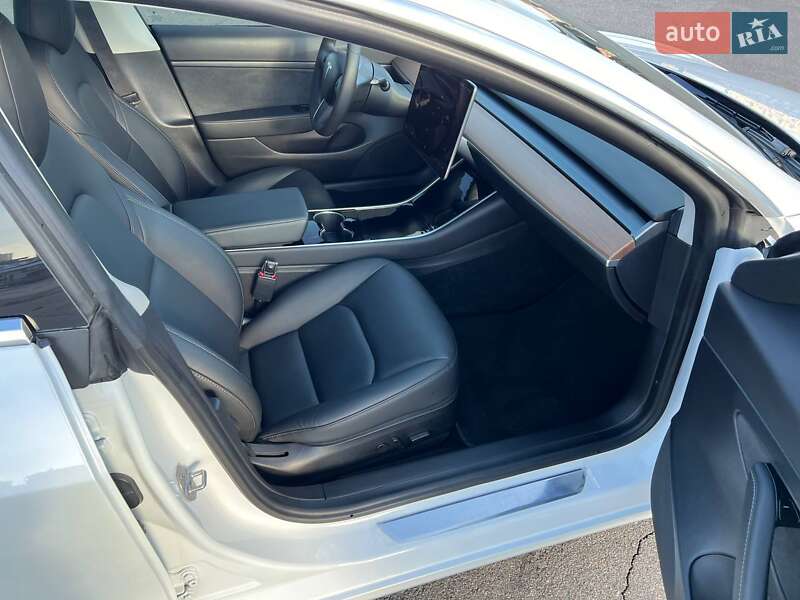 Седан Tesla Model 3 2020 в Харькове