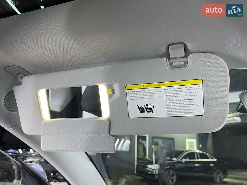 Седан Tesla Model 3 2020 в Киеве